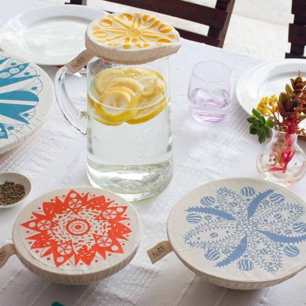 Set-copri-piatti-disegnati-a-mano-artigianali-tavarte-aloe-little