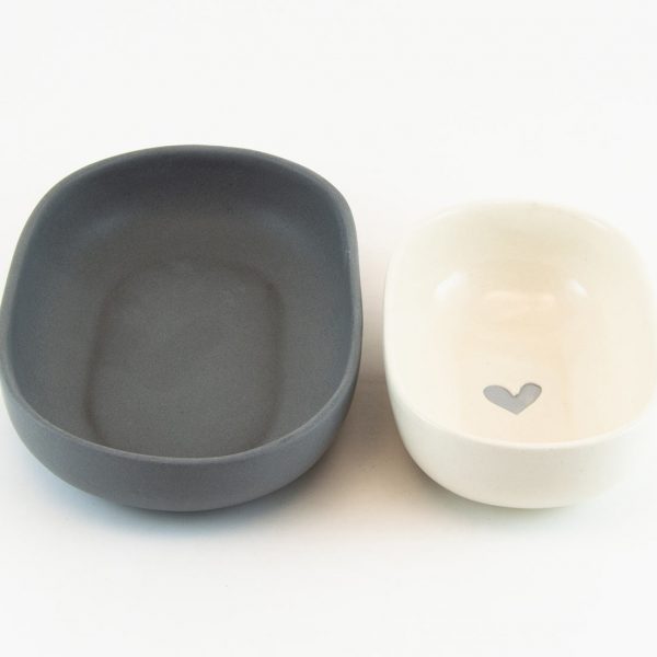 set-2-ciotole-heart-cuore-grigio-ceramica-tavarte-bsgr-design